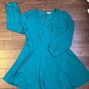 Emerald Green Flowy Express Dress (L)